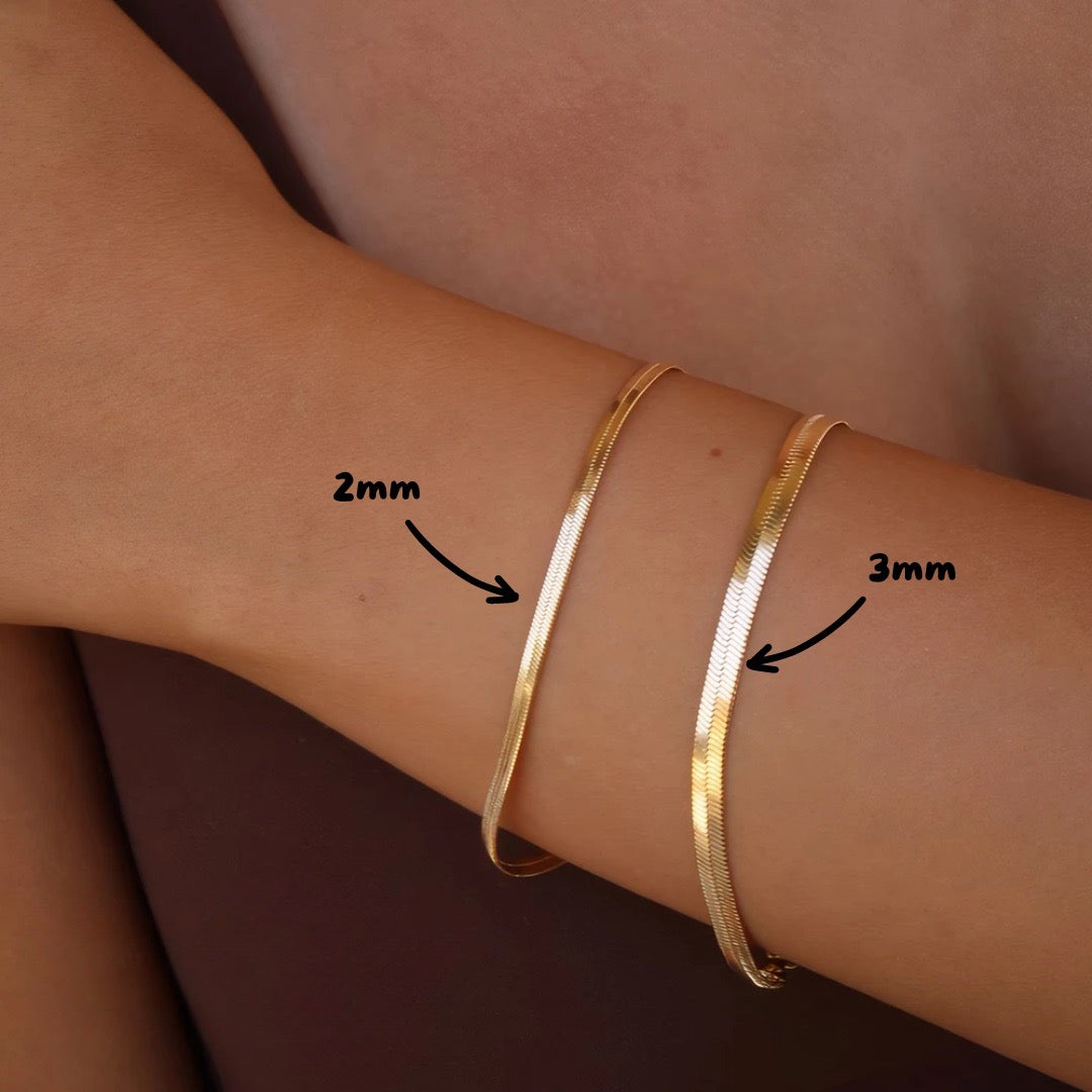 Minimalistische armband met platte schakel